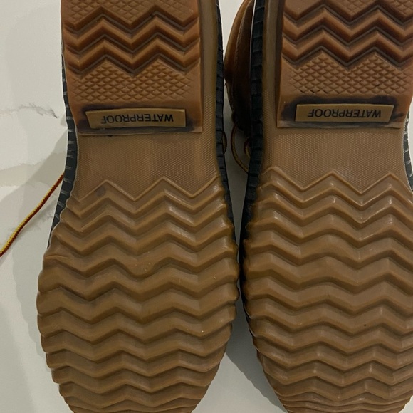 Sorel winter boots - Picture 7 of 9